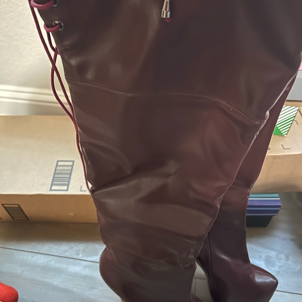 Women's Burgundy Knee-High Boots